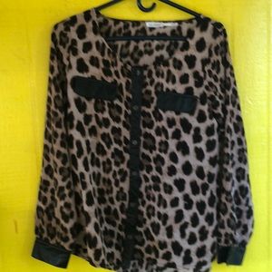 Very cute long sleeve shirt